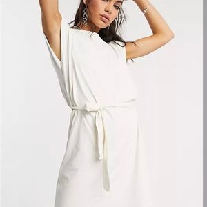 tie-waist padded shoulder dress in BLUE